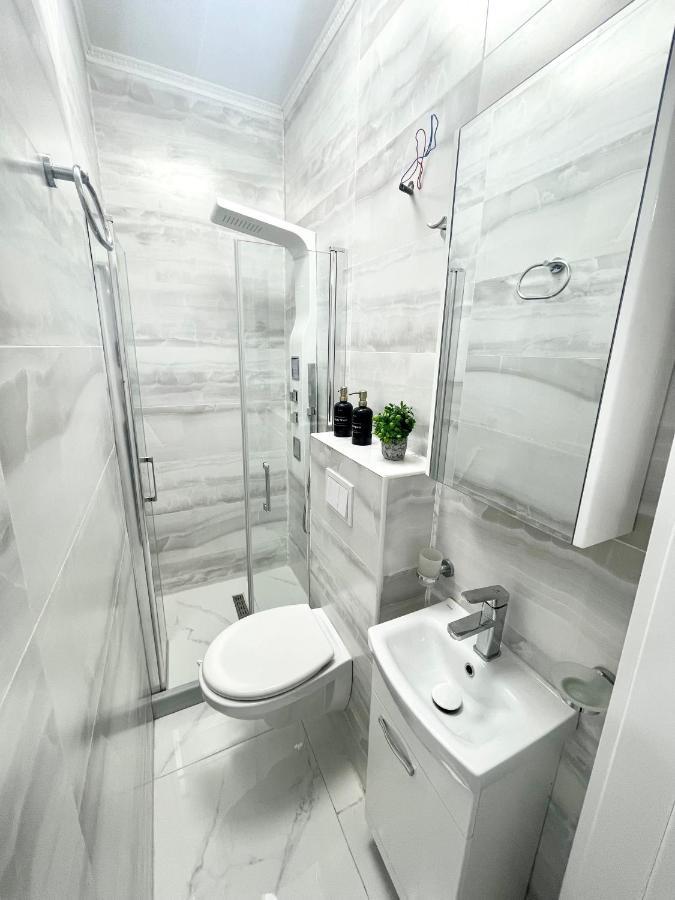Appartamento Bliss 2 Bucarest Esterno foto